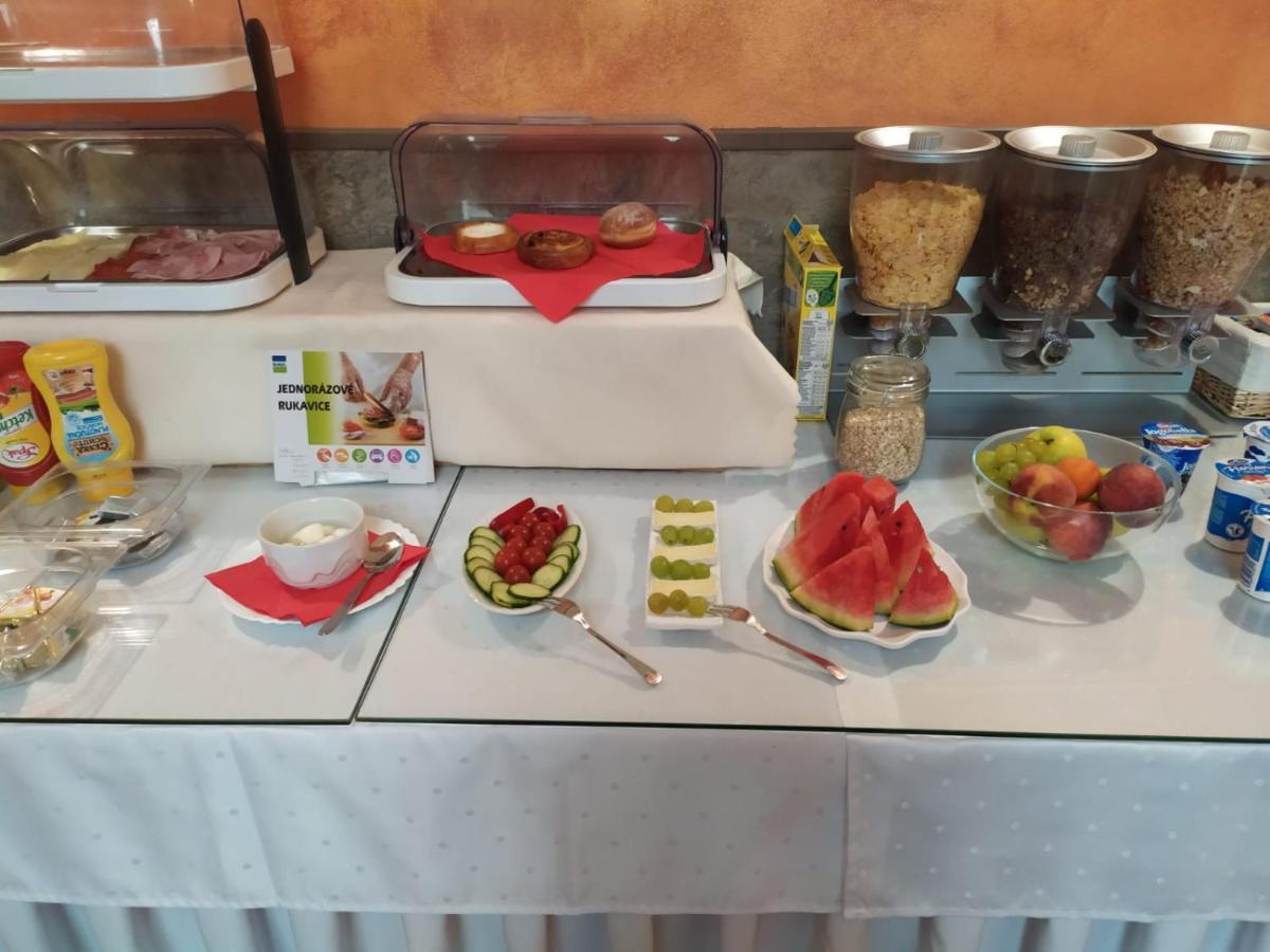 Hotel Trumf Mladá Boleslav Dış mekan fotoğraf