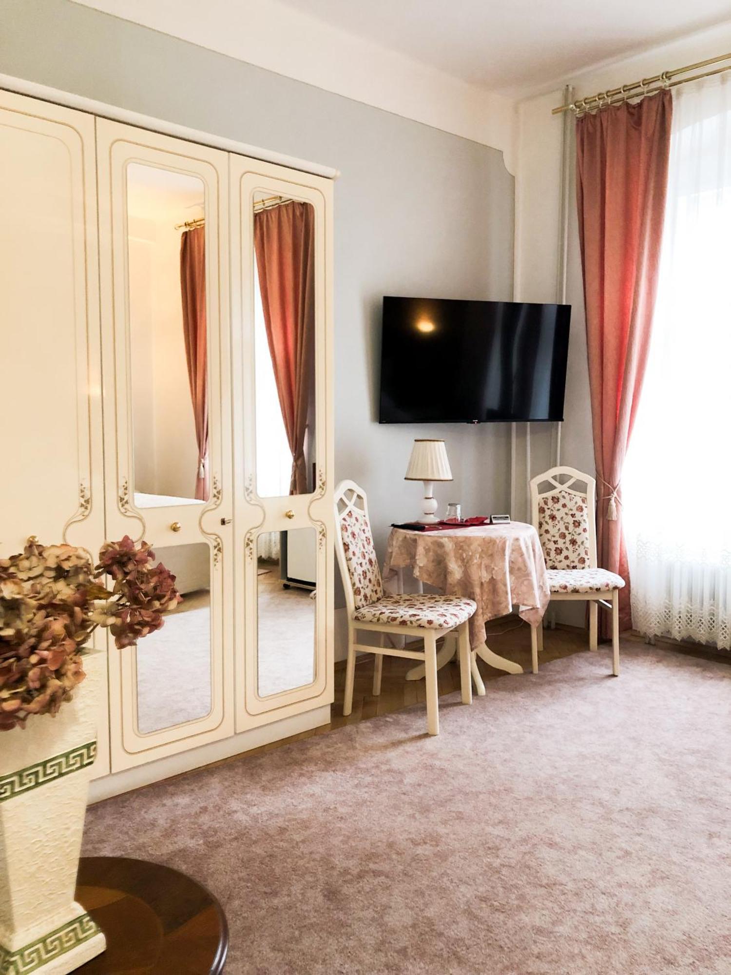 Hotel Trumf Mladá Boleslav Dış mekan fotoğraf